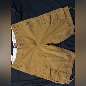 Men’s cargo shorts